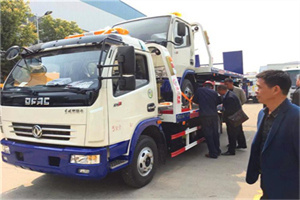 大荔汽车道路救援拖车价格